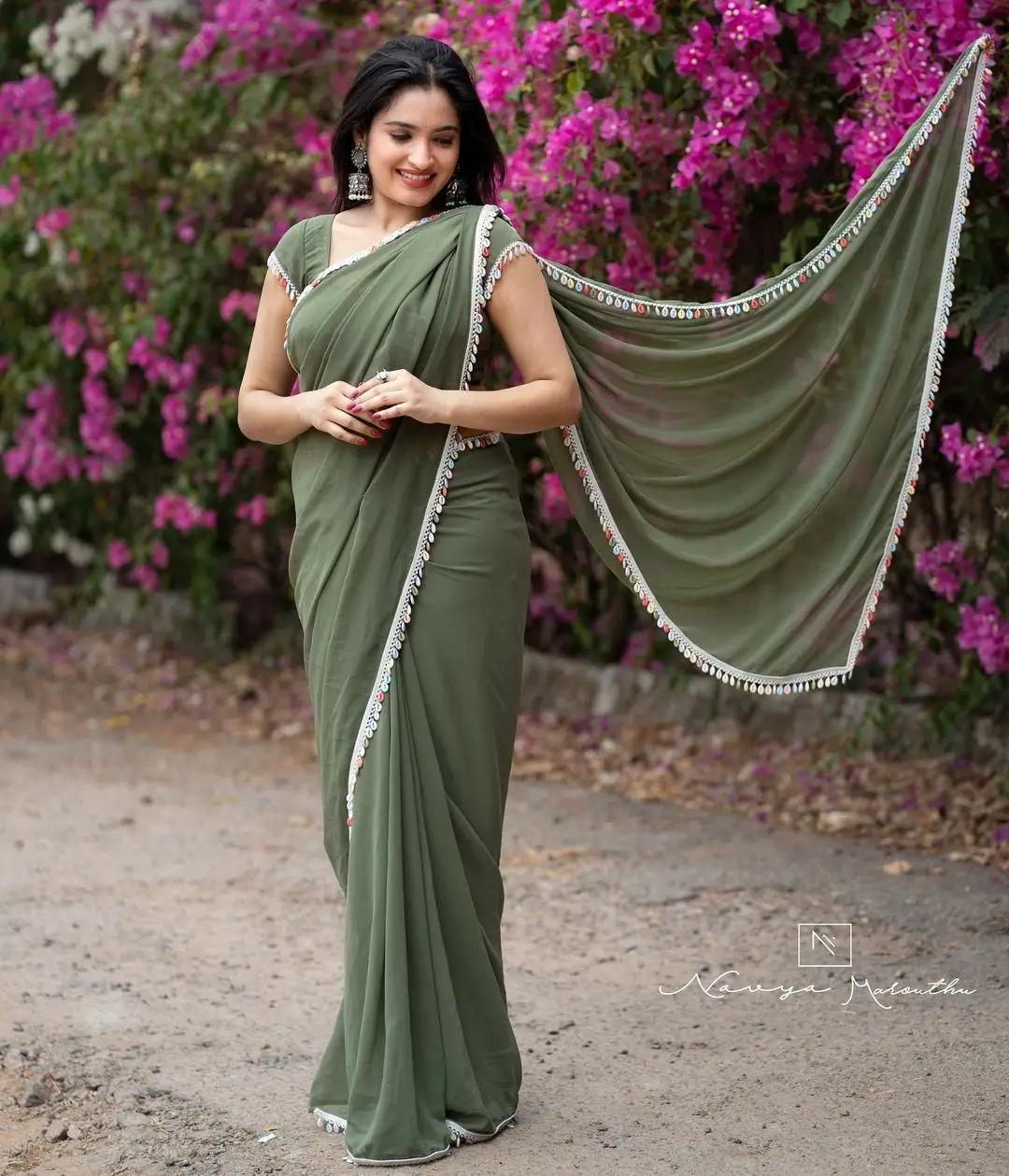 Rathika Rose Wearing Green Saree Sleeveless Blouse